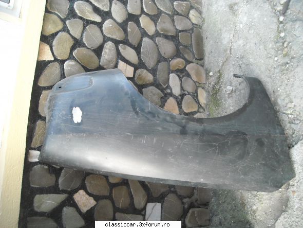 Vand piese dacia - Aripa noua de uzina- 250 lei - Vanzari  piese si accesorii