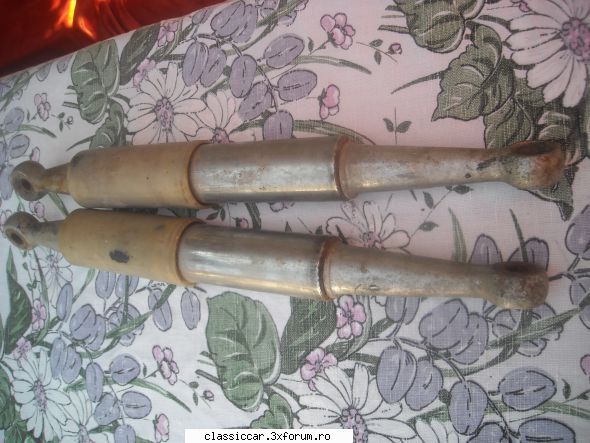 Vand piese dacia - amortizoare motoreta- 40 lei amandoua - Vanzari  piese si accesorii