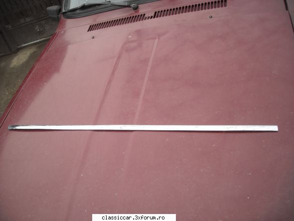 Vand piese dacia - Ornament mai lat, nu stiu de ce masina e - Vanzari  piese si accesorii