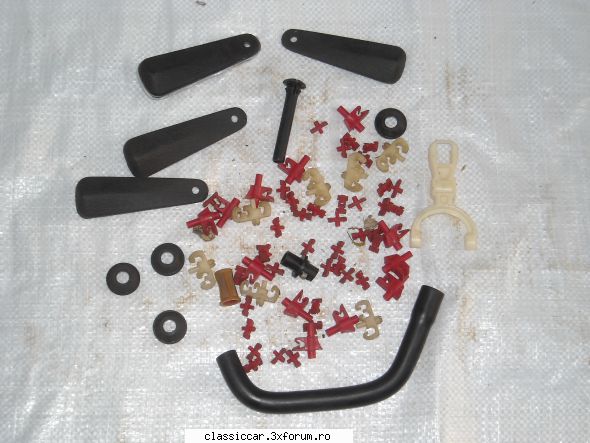 Vand piese dacia - Clemele,sigurantele si toate plasticurile din - Vanzari  piese si accesorii