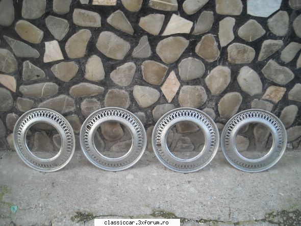 Vand piese dacia - Bine, cum am timp le trimit. Mai adaug ornamente - Vanzari  piese si accesorii