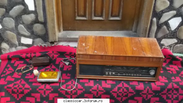 Vand piese dacia - Mai adaug: proiector sev marchal- 60 lei radio - Vanzari  piese si accesorii