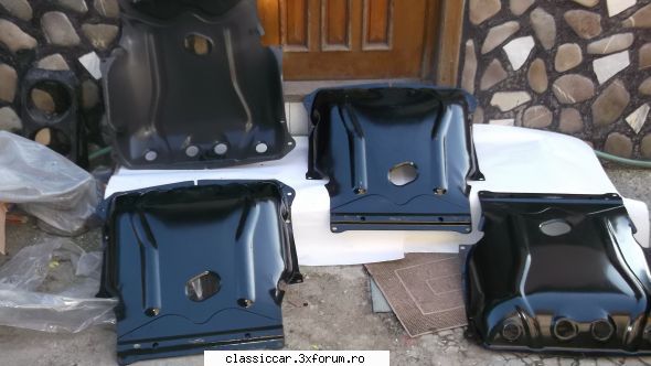 Vand piese dacia - Scuturi motor noi,de uzina- 80 lei buc - Vanzari  piese si accesorii
