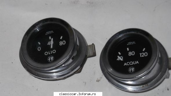 Vand piese dacia - 60 lei amandoua - Vanzari  piese si accesorii