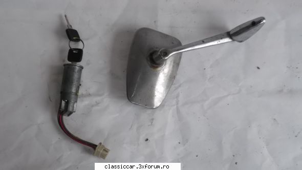 Vand piese dacia - contact nou uamt cu 2 chei- 60 lei oglinda cu - Vanzari  piese si accesorii