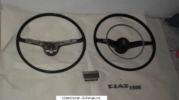 Vand piese dacia - volanele,sigla si scrumiera- 200 lei toate(numai - Vanzari  piese si accesorii