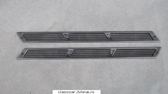 Vand piese dacia - Mai adaug urmatoarele piese folosite: grile - Vanzari  piese si accesorii