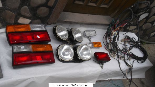 Vand piese dacia - Mai adaug urmatoarele piese NOI: lampi elba spate - Vanzari  piese si accesorii