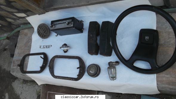 Vand piese dacia - radio moskvici- 40 lei - Vanzari  piese si accesorii