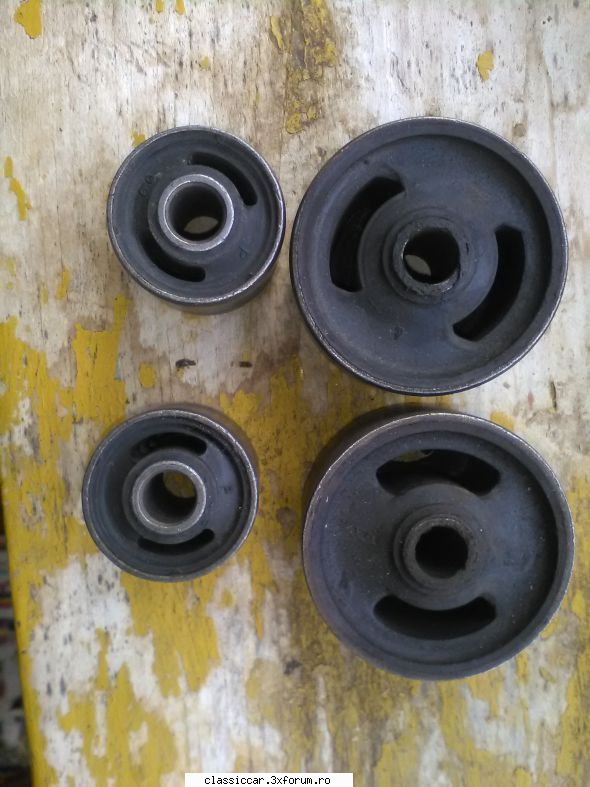 Vand piese dacia - Piese NOI: Bucsi defazor-10 lei buc - Vanzari  piese si accesorii