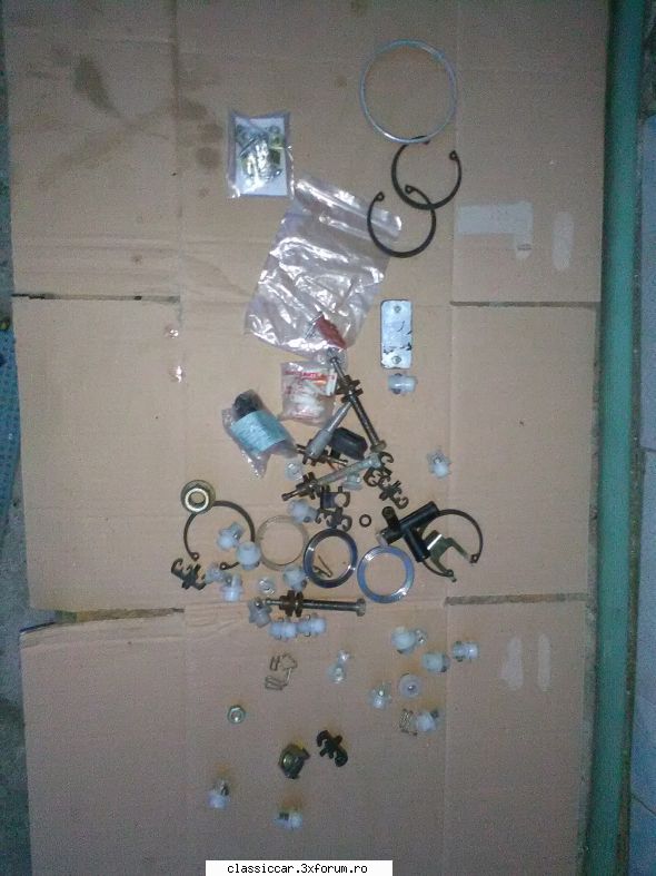 Vand piese dacia - Toate maruntisurile din poza-40 lei - Vanzari  piese si accesorii