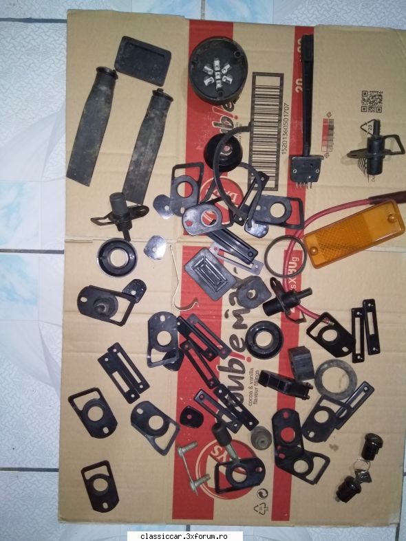 Vand piese dacia - Tot ce se vede in poza aceasta-90 lei(numai la - Vanzari  piese si accesorii