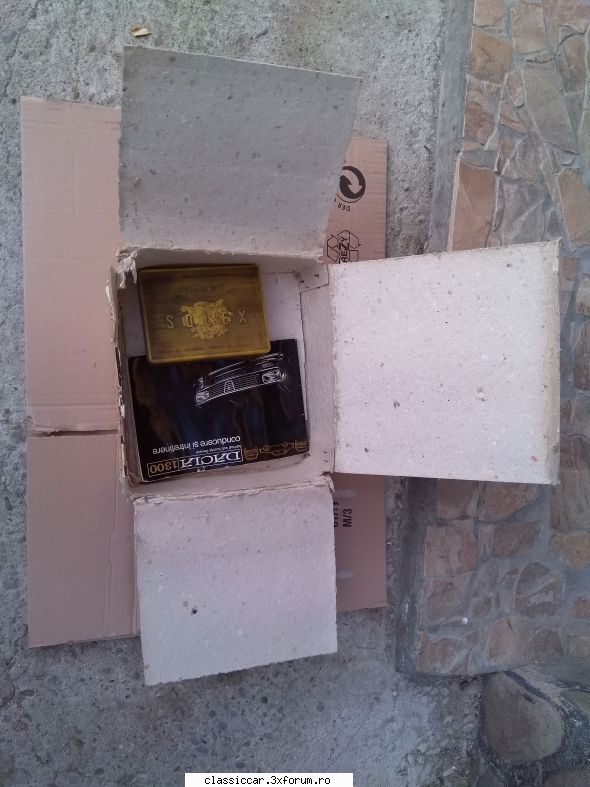 Vand piese dacia - Carte,cutii,tot ce se vede in poze-60 lei toate - Vanzari  piese si accesorii