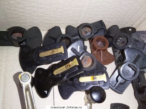 Vand piese dacia - Mai adaug următoarele piese NOI: Bujii - Vanzari  piese si accesorii