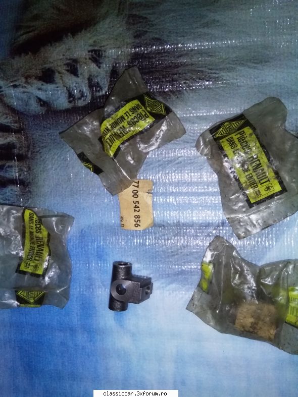 Vand piese dacia - Adaug următoarele piese NOI: Parasolare uamt - Vanzari  piese si accesorii