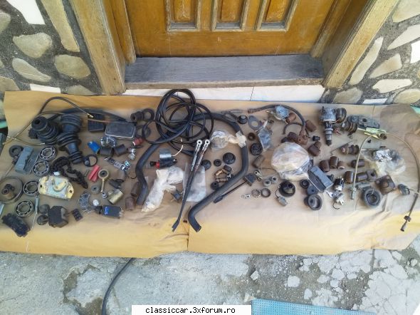 Vand piese dacia - Toate piesele din poze, majoritatea noi-100 lei - Vanzari  piese si accesorii
