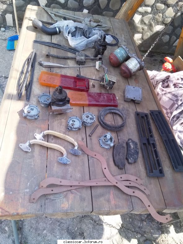 Vand piese dacia - Toate piesele din poza, majoritatea noi- 120 - Vanzari  piese si accesorii