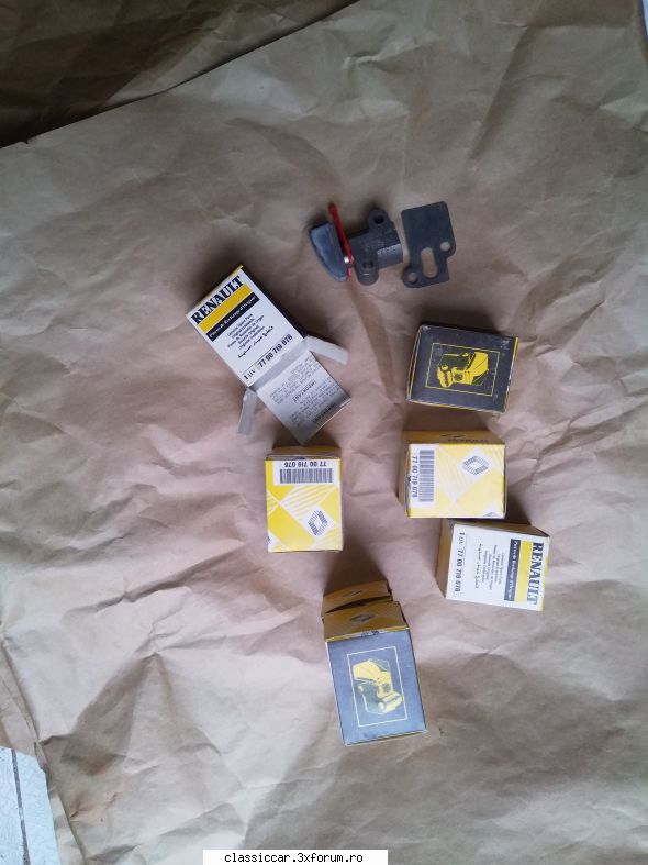 Vand piese dacia - Patine hidraulice,noi, originale - Vanzari  piese si accesorii