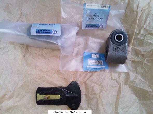 Vand piese dacia - Lulea aro-10 lei bucata Cuplaj volan-30 lei bucata - Vanzari  piese si accesorii