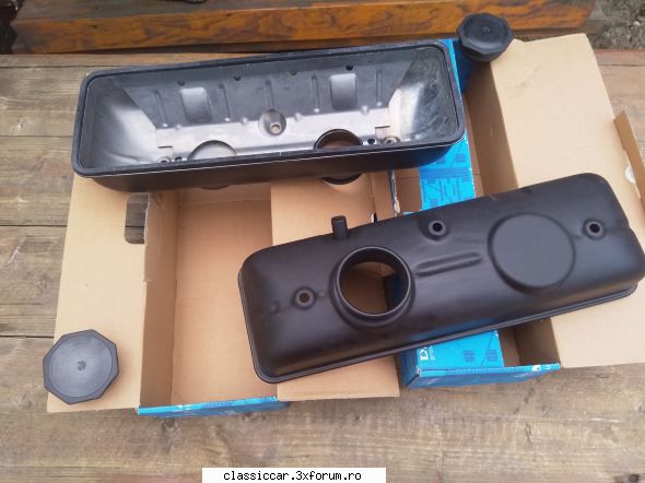 Vand piese dacia - Capac+bușon culbutori- 50 lei bucata - Vanzari  piese si accesorii