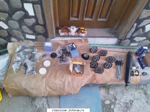 Vand piese dacia - Bucsi- 2 lei bucata - Vanzari  piese si accesorii