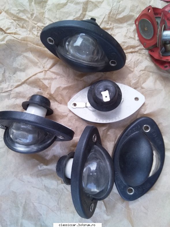 Vand piese dacia - Lampi Elba număr-15 lei bucata - Vanzari  piese si accesorii