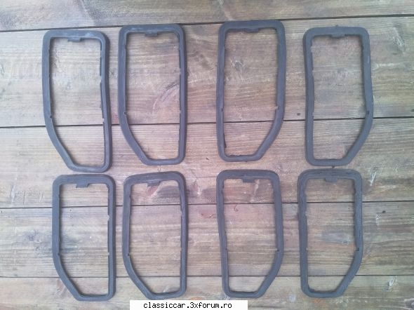 Vand piese dacia - Chedere lampa spate break-15 lei setul - Vanzari  piese si accesorii