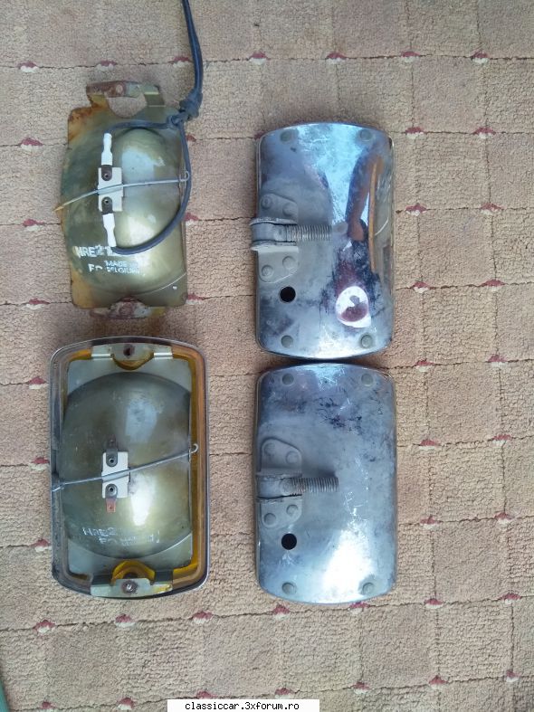 Vand piese dacia - Proiectoare cibie-40 lei tot ce se vede in poze - Vanzari  piese si accesorii
