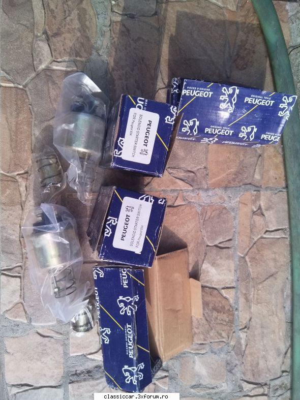 Vand piese dacia - Solenoid Peugeot-15 lei bucata - Vanzari  piese si accesorii