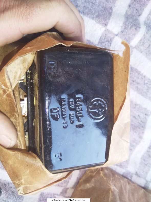 Vand piese dacia - Relee-40 lei bucata - Vanzari  piese si accesorii