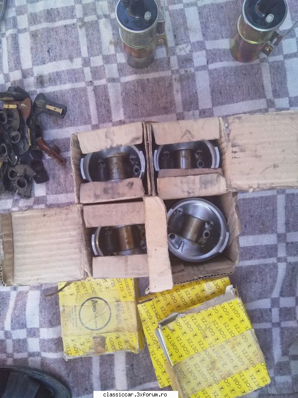 Vand piese dacia - Set motor de Peugeot (au fost echipate și - Vanzari  piese si accesorii