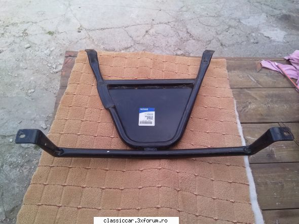Vand piese dacia - Scut motor-90 lei - Vanzari  piese si accesorii