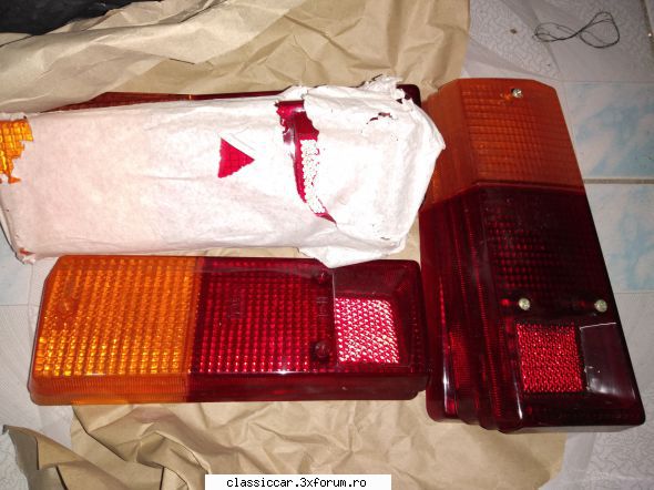 Vand piese dacia - Sticle Elba de st�nga-10 lei bucata - Vanzari  piese si accesorii
