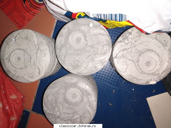Vand piese dacia - Pistoane de C�mpulung-100 lei setul (4 pistoane) - Vanzari  piese si accesorii