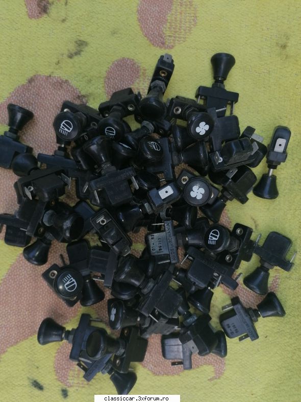 Vand piese dacia - Butoane noi la 5 lei bucata - Vanzari  piese si accesorii