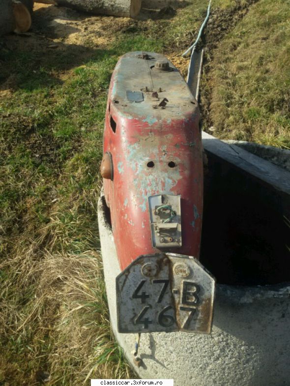 Vand piese motoreta Manet 100 S 1962 - Numarul trebuie refacut-80 lei Tablita - Vanzari  piese si accesorii