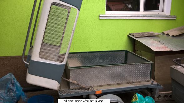 Vand remorca max.750 kg. - Capacul este demontabil la - Vanzari auto-moto clasice direct de catre proprietari