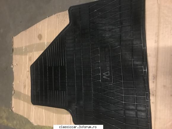 Vand set covorase fata noi Dacia - Set covorase noi fata Dacia. Pret 100 lei - Vanzari  piese si accesorii
