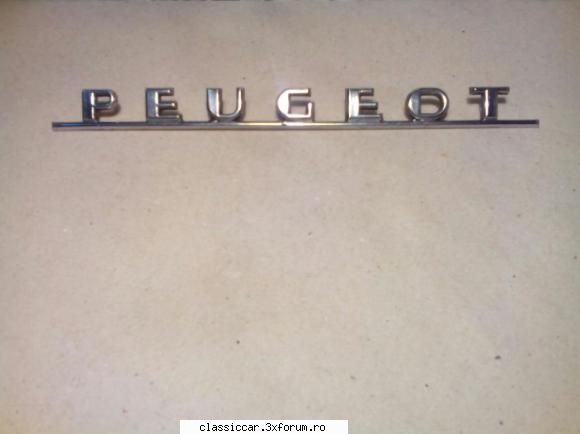 Vand sigla Peugeot 404 din 1962 - Vand sigla Peugeot 404 din 1962, are toate - Vanzari  piese si accesorii