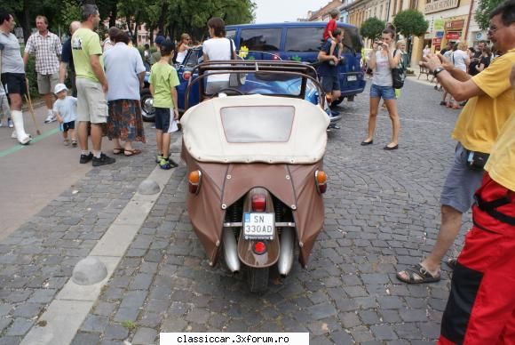 Vehicole interesante - si asta e o constructie proprie - Din lumea larga