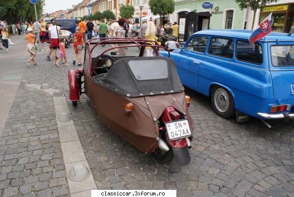 Vehicole interesante - Albastru ala de linga - Din lumea larga