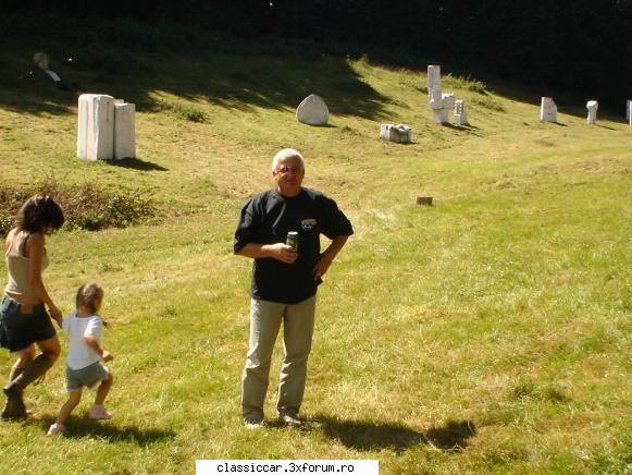 Vizitarea unui muzeu in aer liber,cu buburuze. - Chiar pe buna ,am baut fara alcohol - Drumetii prin Mioritic