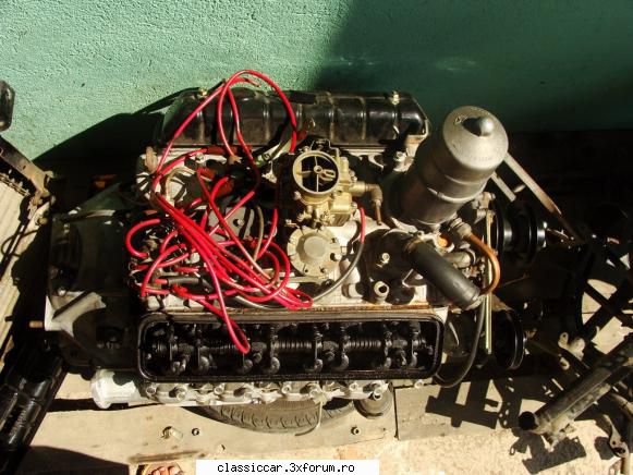 Volga M-21 V8 - Motorul este partial reconditionat in exterior - Reconditionari si Restaurari