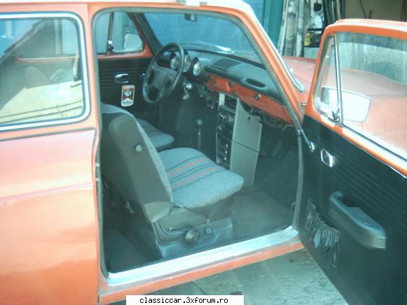 Volkswagen 1600 Variant L - interior de foarte bun gust - Prezentare masini