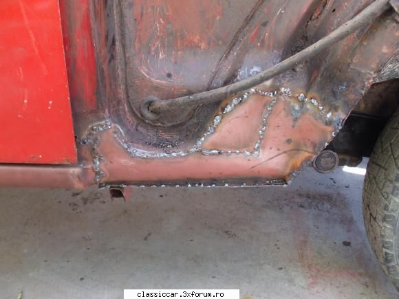 Volkswagen 1600 Variant L 1970 - suportul cricului a fost intarit - Reconditionari si Restaurari