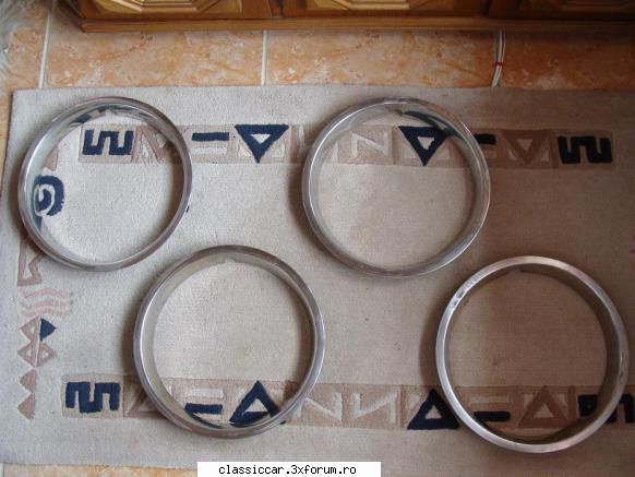 Volvo 240 Gl 1986 - Gasind 4 ornamente pt jante din inox si originale - Prezentare masini