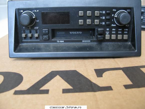 Volvo 240 Gl 1986 - Radio casetofon VOLVO cu amplificator si - Prezentare masini
