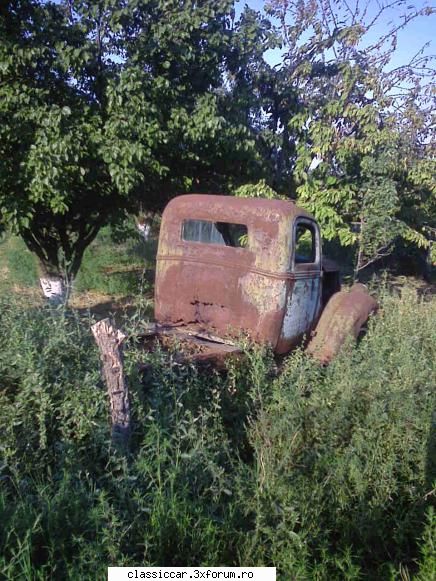 am vazut prin....Constanta - cica ar fi un camion dodge 1938,proprietaru minte - Am vazut prin Romania