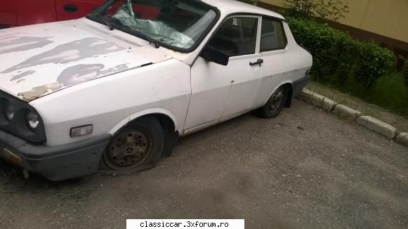 anunturi romanesti vazute pe net - un exemplar cu 2 parbrize cica se si vinde - Anunturi vazute pe net
