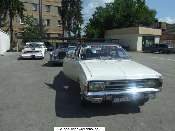 bestia blondina,cve,lontos&fiii impreuna la Rimnicu Vilcea - pregatirea pentru parada - Arhiva evenimente 2010